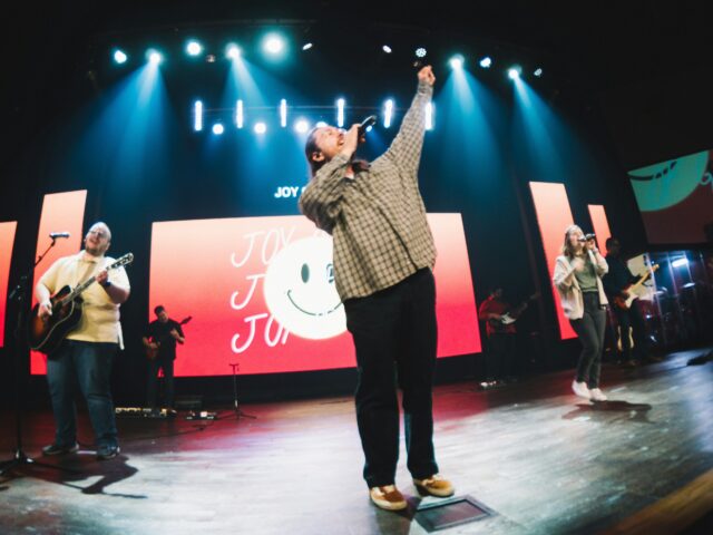 Common Mistakes Churches Make with Worship Slides (and How to Fix Them)