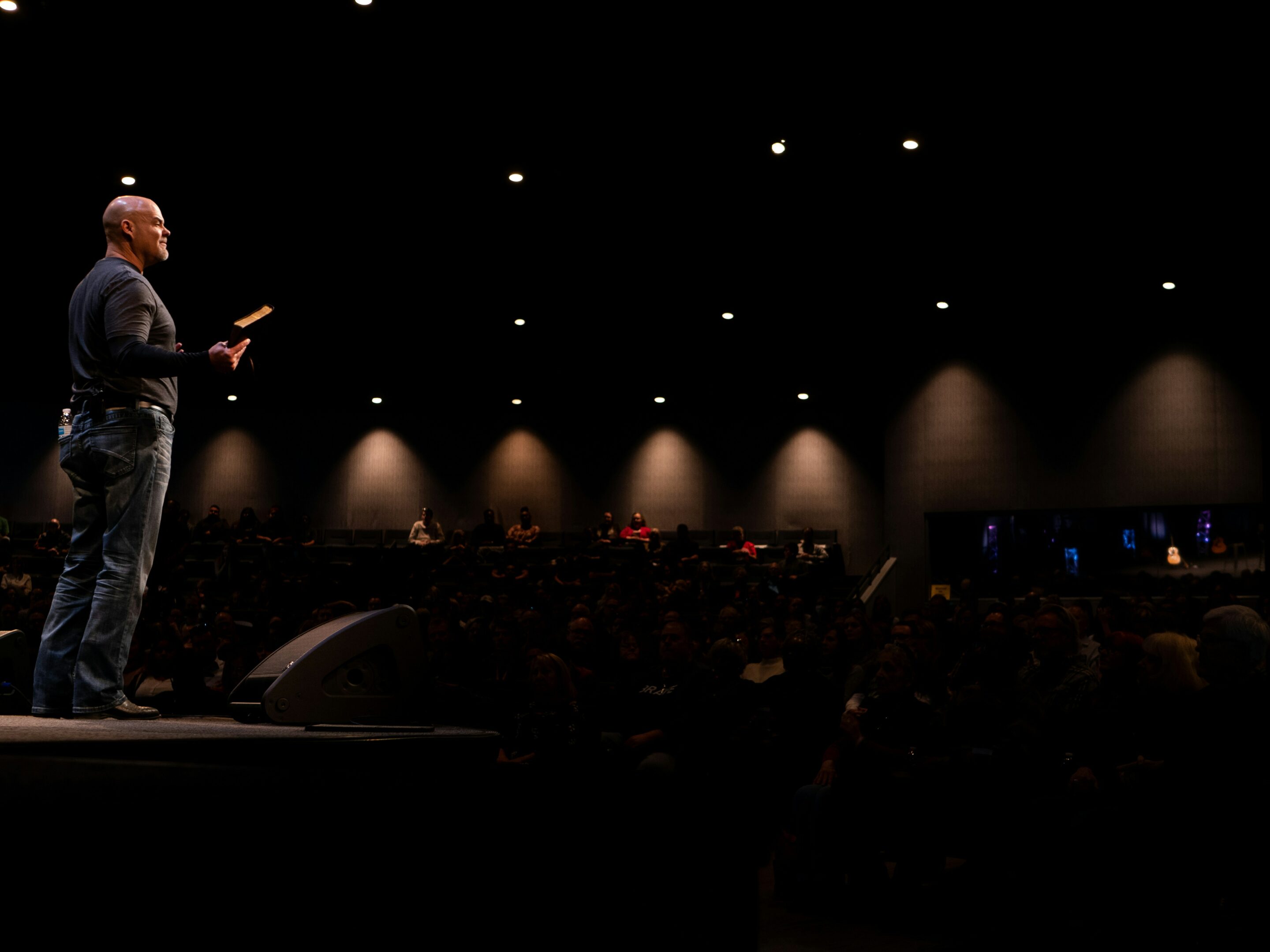 sermon slides to support message with church presentation software