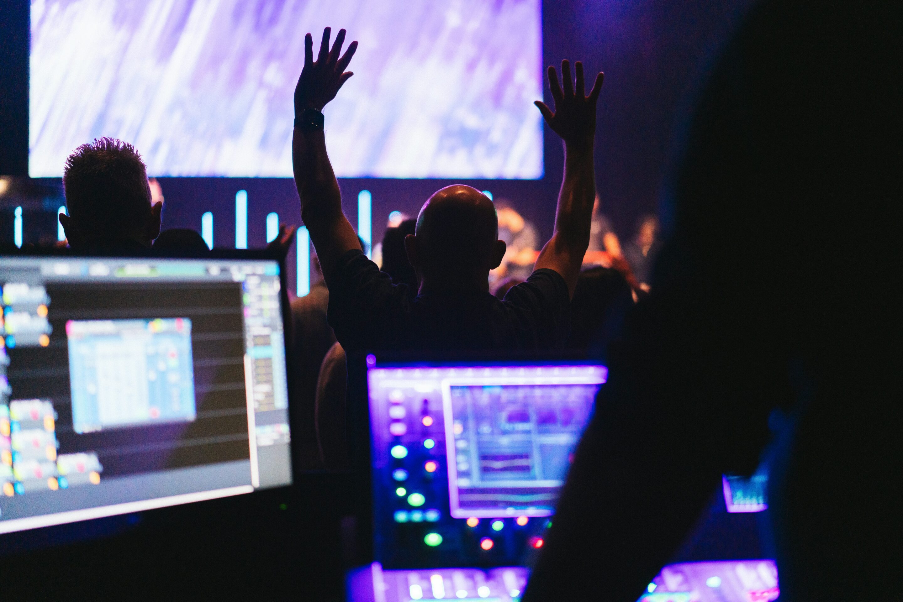 train volunteers to run tech for worship services