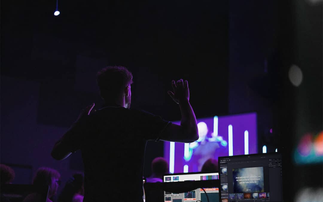 presentation software for church volunteer worshipping while serving in tech booth