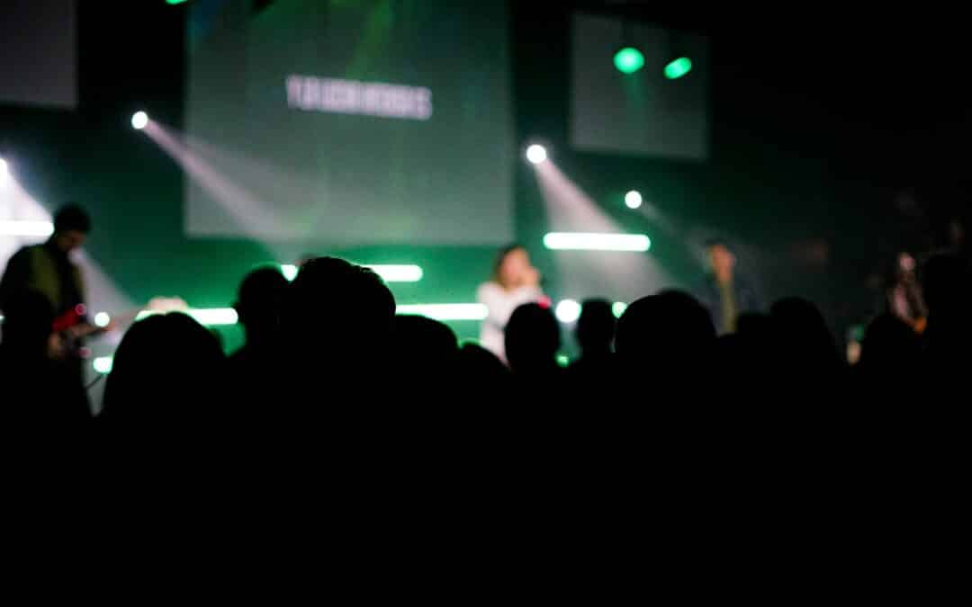 5 Ways to Simplify Sunday Morning with Church Presentation Software